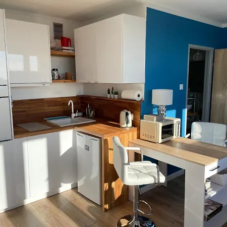 Apartmán Z Pieknym Widokiem Na Zachodni