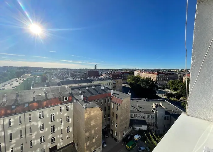 Z Pieknym Widokiem Na Zachodni